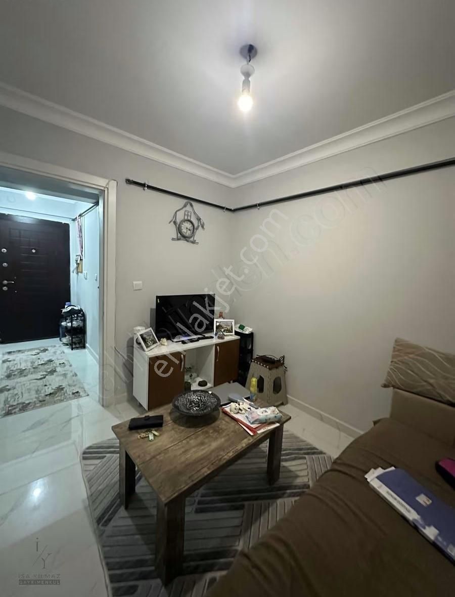 Görüklede Ayrı Mutfak 1+1 Kat Mülkiyetli Satılık Daire