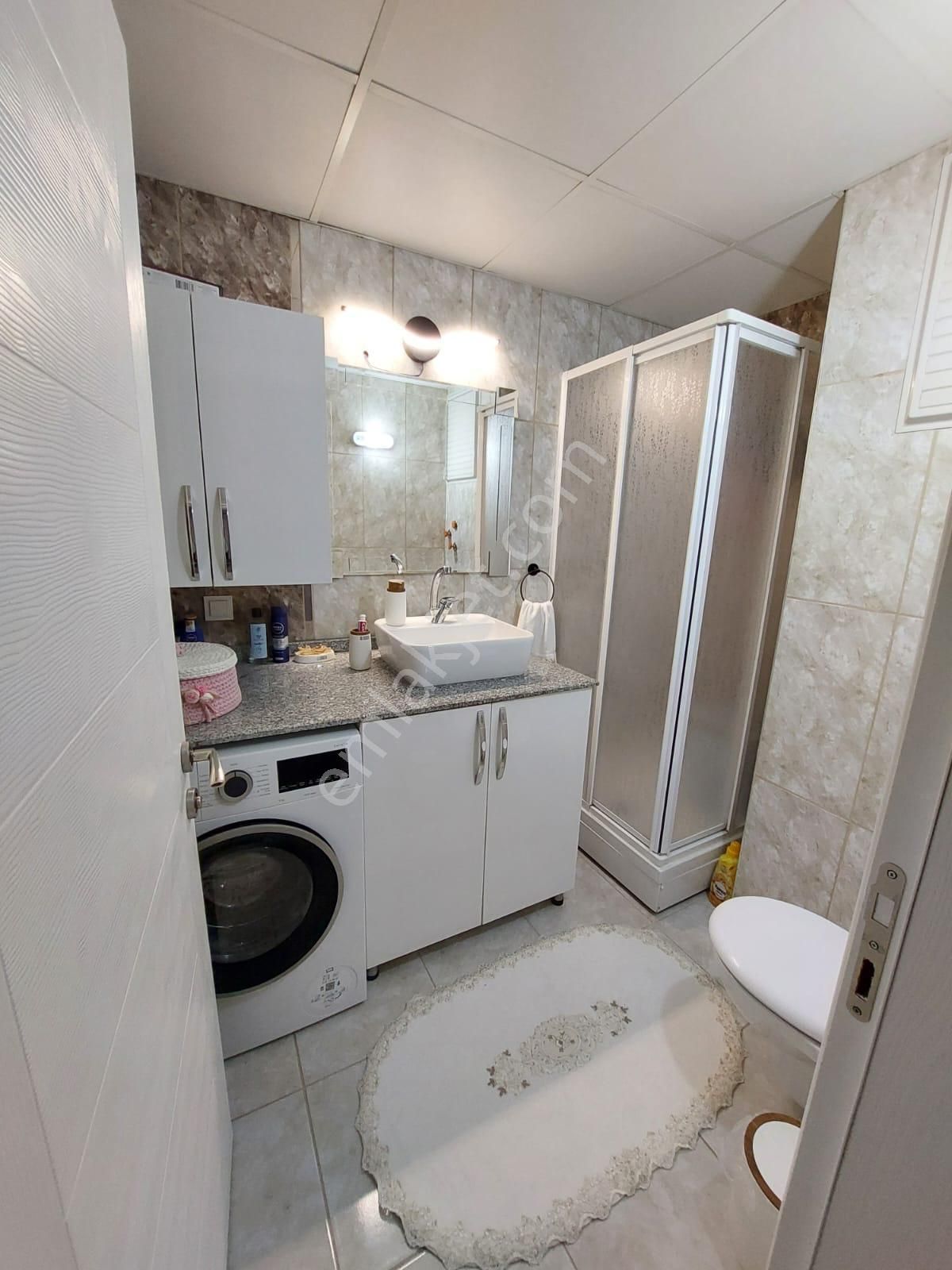 İzmir Torbalı//tepeköy'de//8yıllık//2.kat//otoparklı/izban'a300met.hastane Karşısında/160m2/3+1daire - Görsel 9