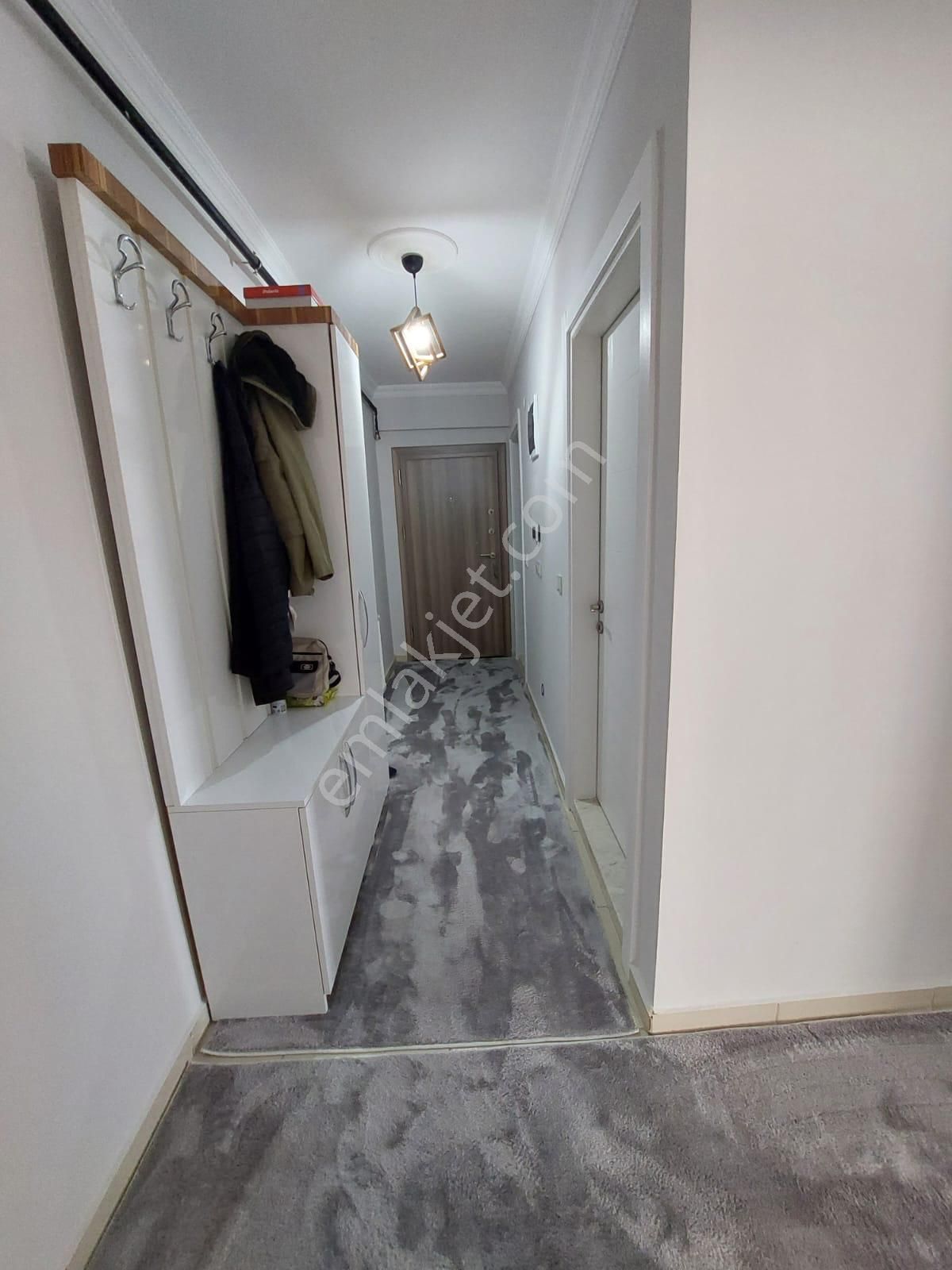 İzmir Torbalı//tepeköy'de//8yıllık//2.kat//otoparklı/izban'a300met.hastane Karşısında/160m2/3+1daire - Görsel 6