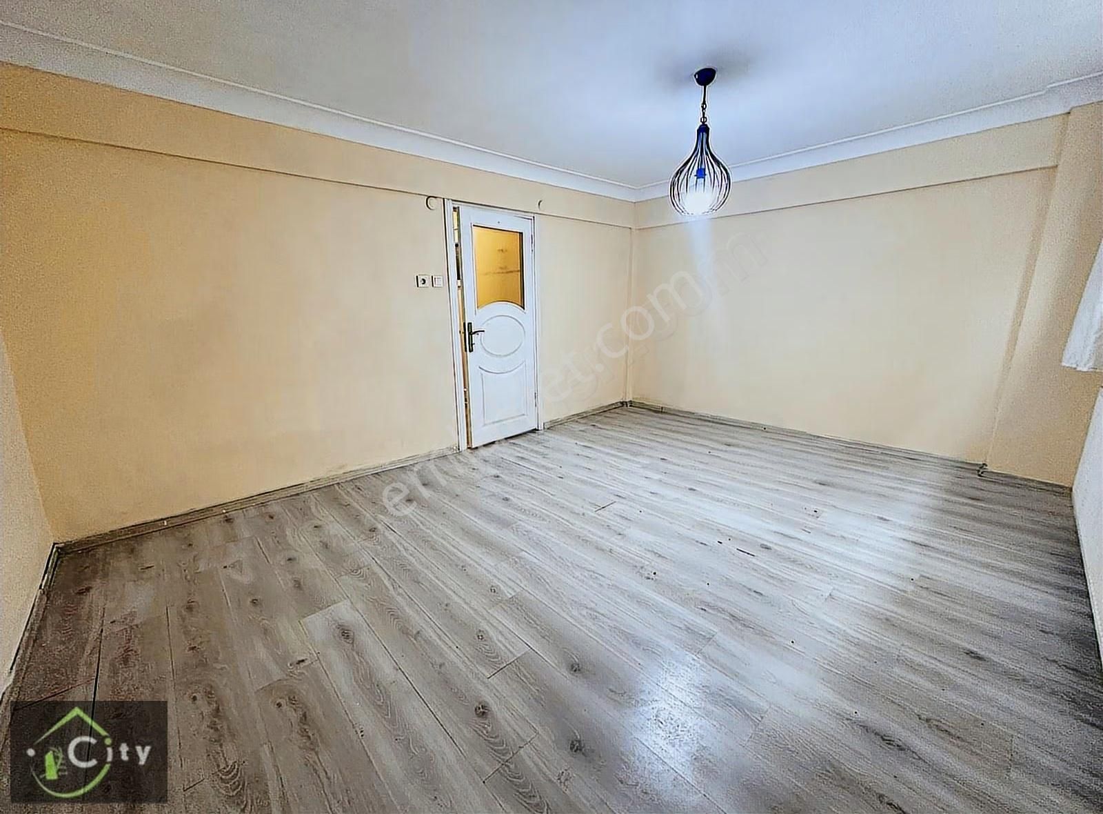 Fatih Seyyid Ömer Mahallesi 1+1 Satılık Bahçe Katı Daire - Görsel 6