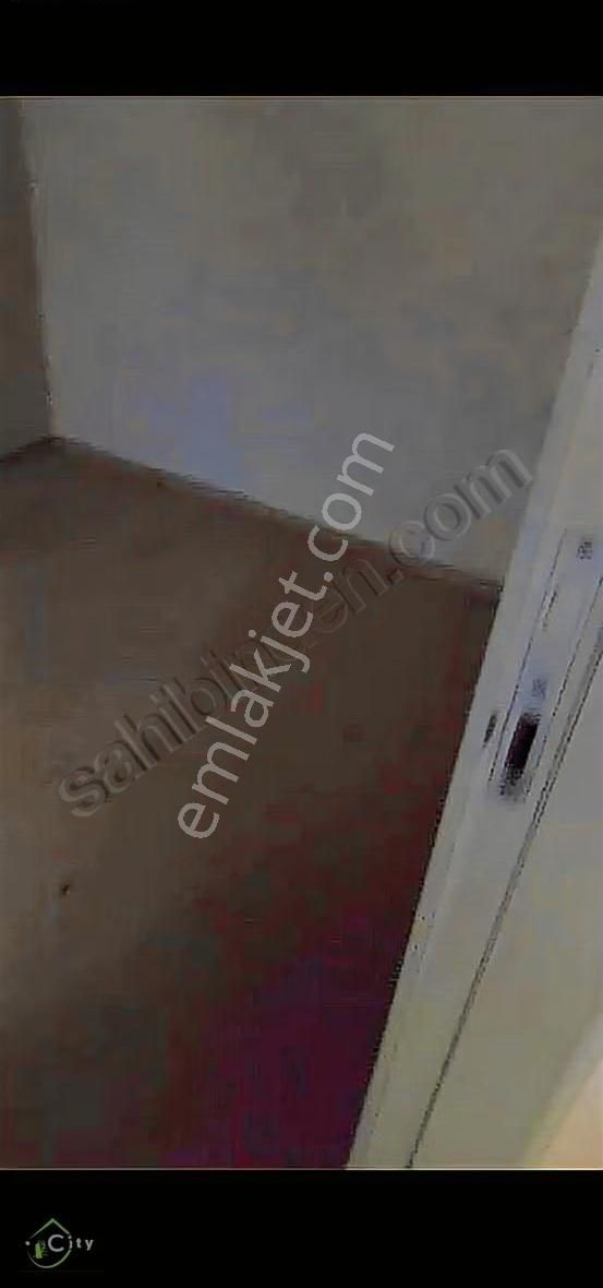 Şehremini Küçük Park Yanın Satılık Boş Daire 1 Kat 2+1 Balkoun - Görsel 6
