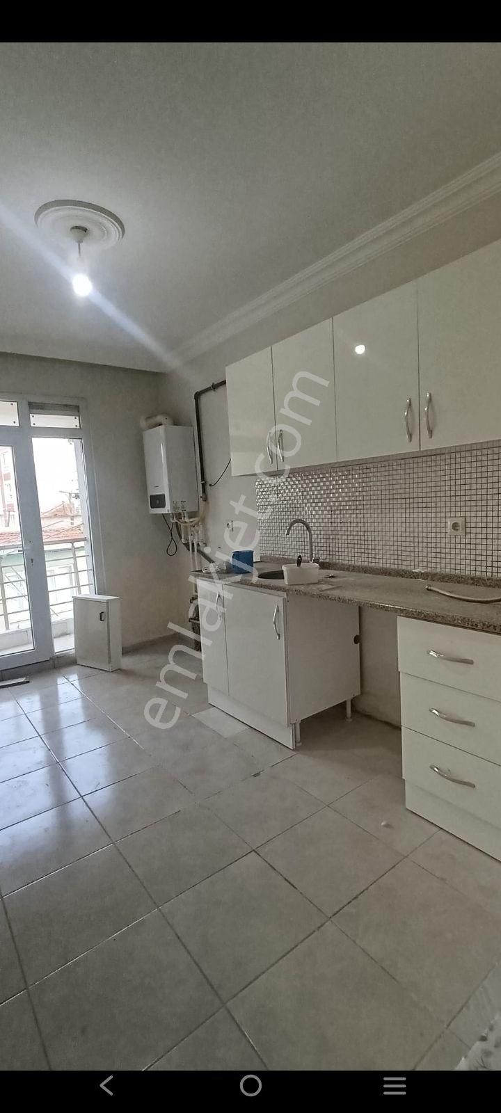 Sütlüce Mahallesi Kiralık 2+1 Daire - Görsel 12