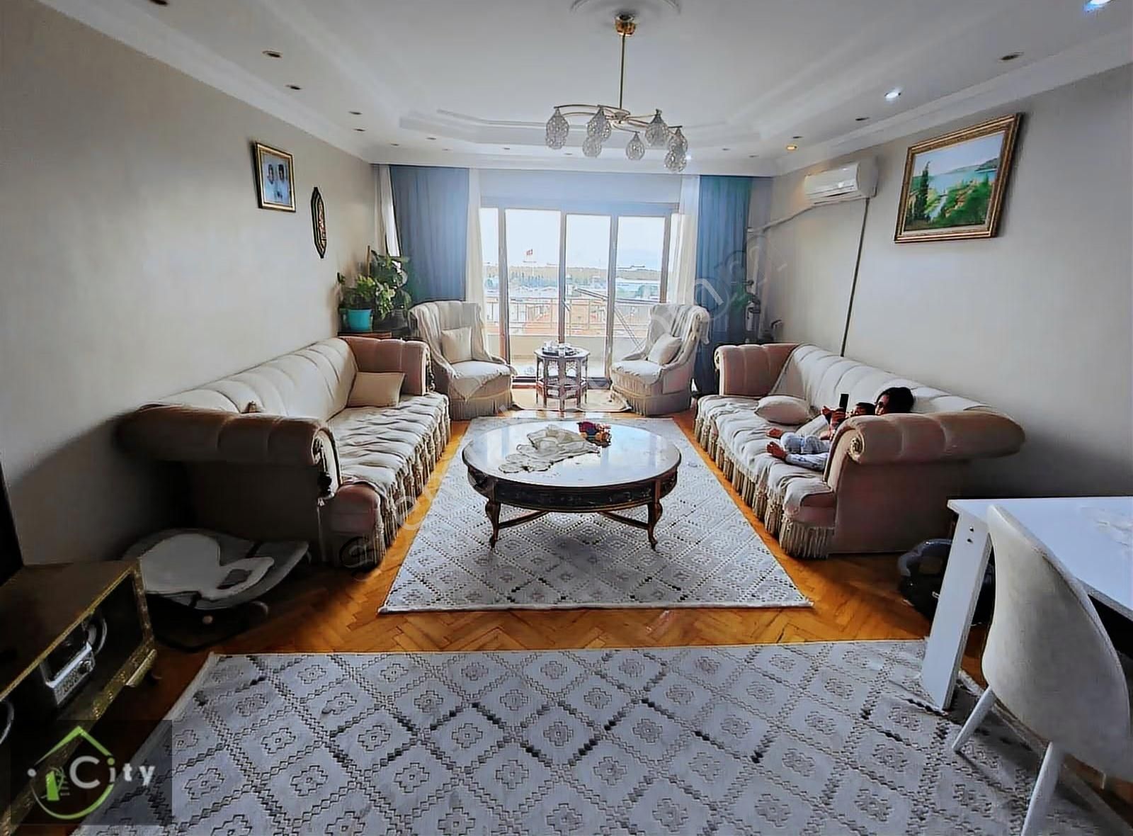 Cerrah Paşa Camisinin Alt Sokağında3+1 Ful Deniz Manzaralı - Görsel 4