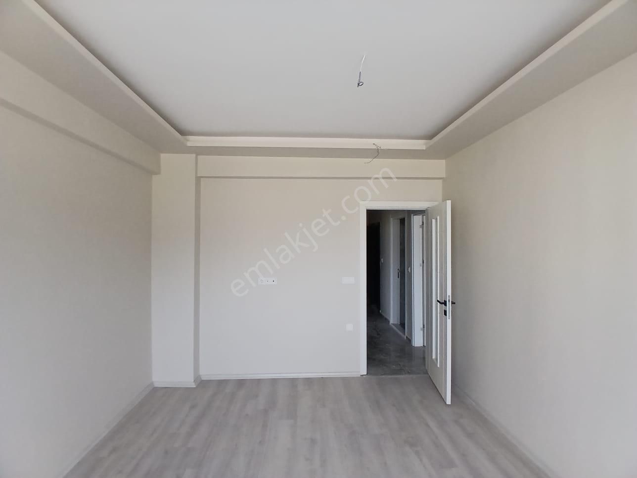 Akçay Emlak'tan Akşehir Yeni Hastahane Yolu Üzerinde Satılık Garajlı Sıfır 3+1 Daire - Görsel 34