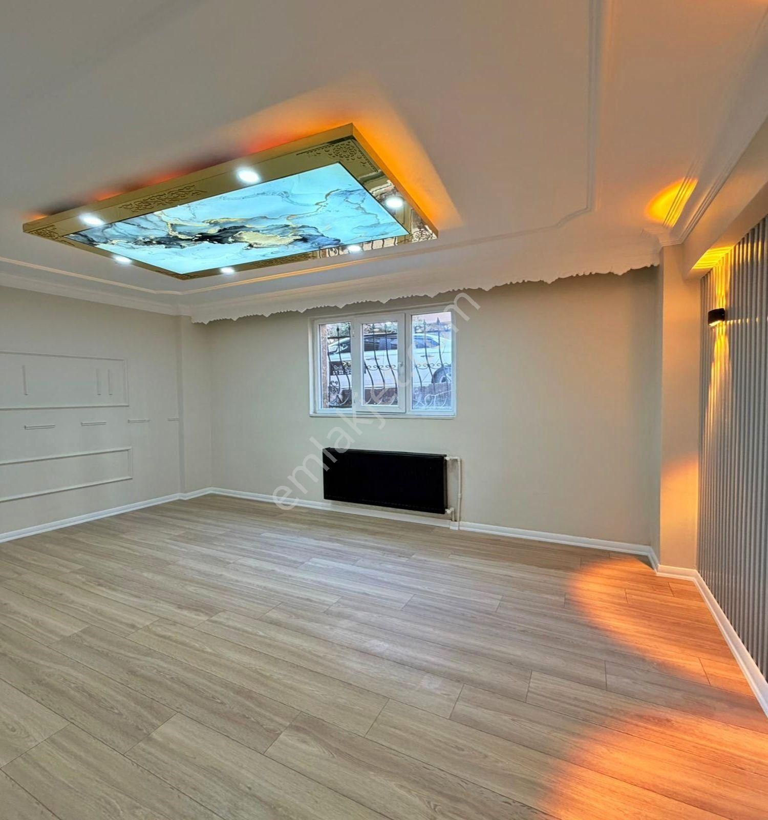 Esenyurt İstiklal Mah.3+1 Tek Daire Üzeri Bahçeli 130m2 Daire