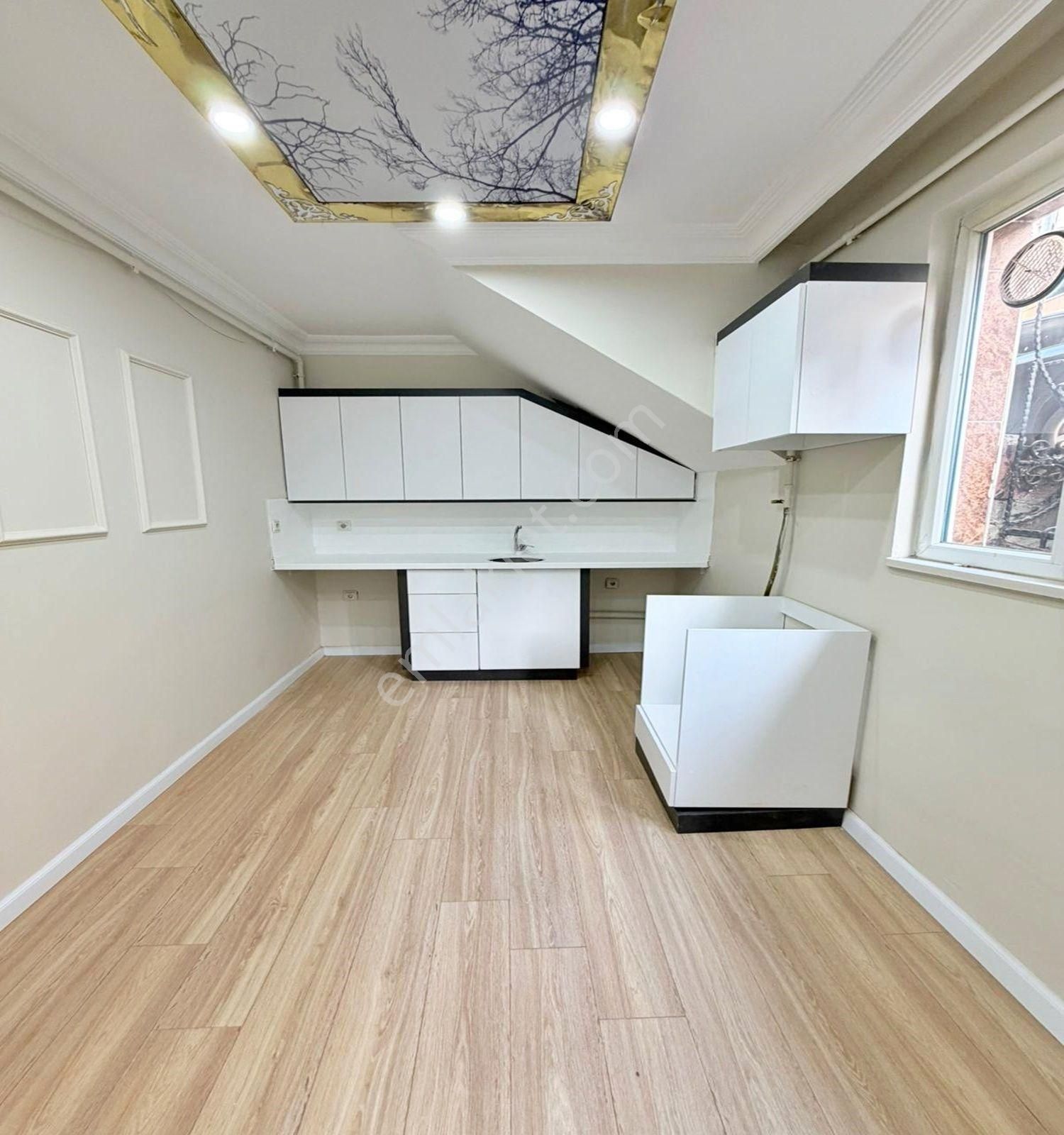 Esenyurt İstiklal Mah.3+1 Tek Daire Üzeri Bahçeli 130m2 Daire - Görsel 4