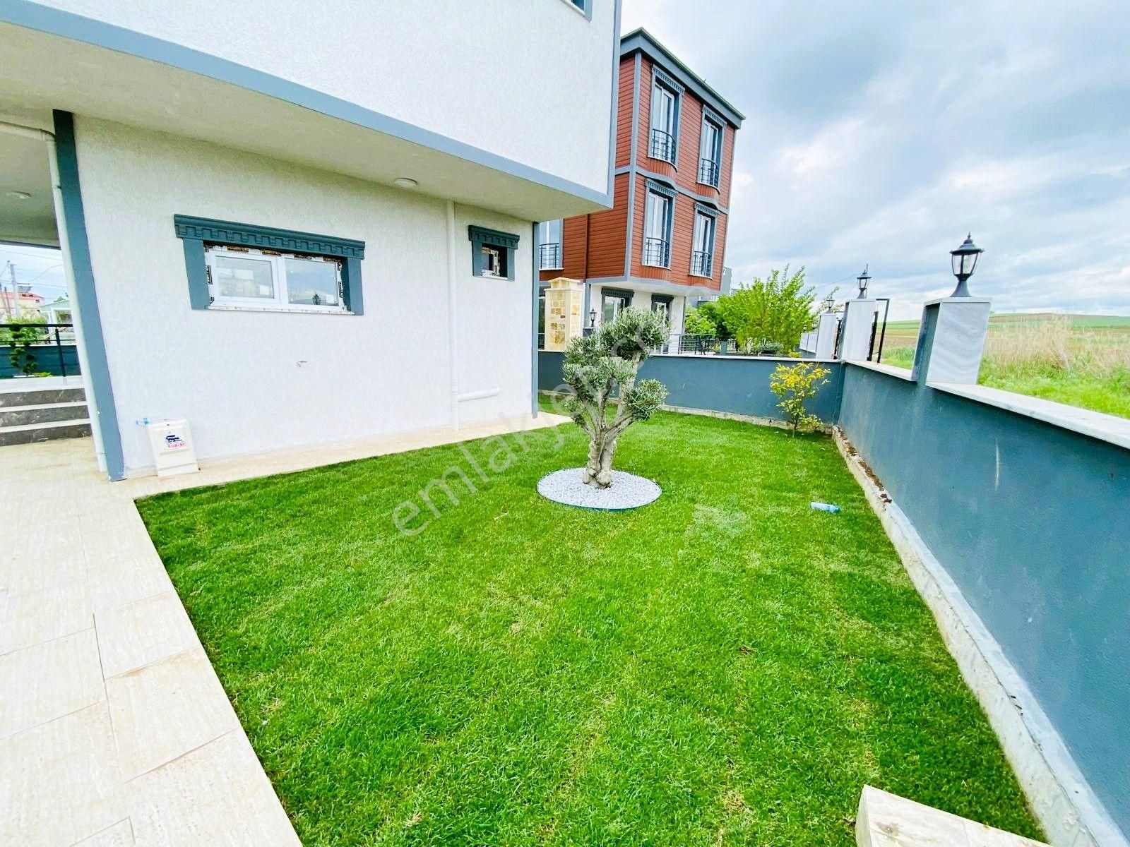 ^^koyuncu Gyrm^^yeniçiftlik'te Geniş Bahçeli 6+1 Müstakil Villa - Görsel 6