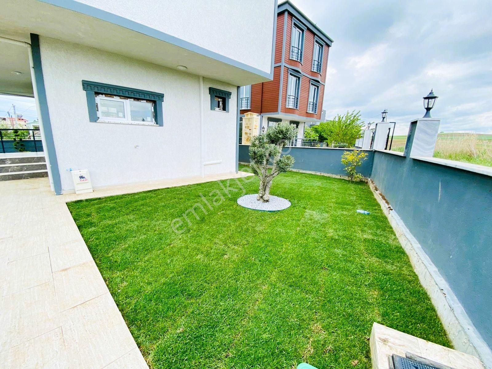 ^^koyuncu Gyrm^^yeniçiftlik'te Geniş Bahçeli 6+1 Müstakil Villa - Görsel 3