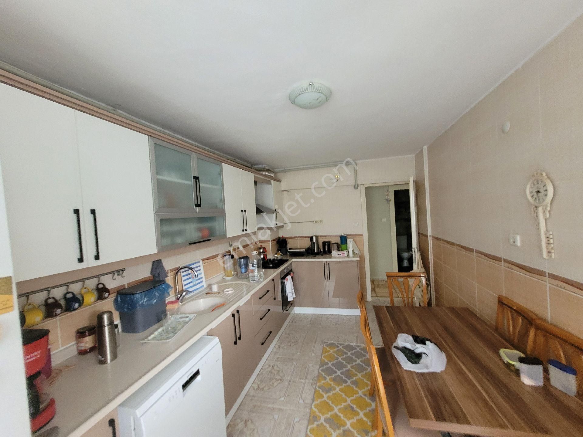 Konak Mahallesi’nde Aileler İçin Kaçırılmayacak 3+1 Geniş Daire! - Görsel 13