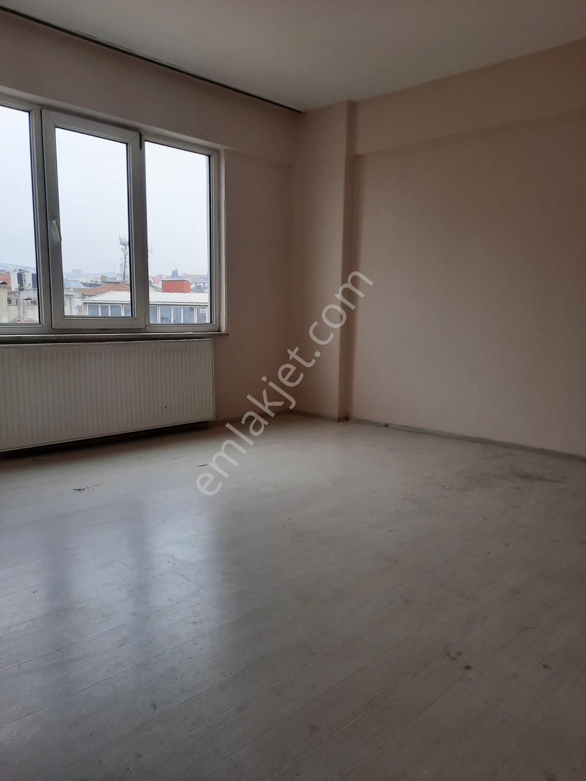 Balkesir Çarşı Merkezde Kiralık 2+1 Daire - Görsel 8