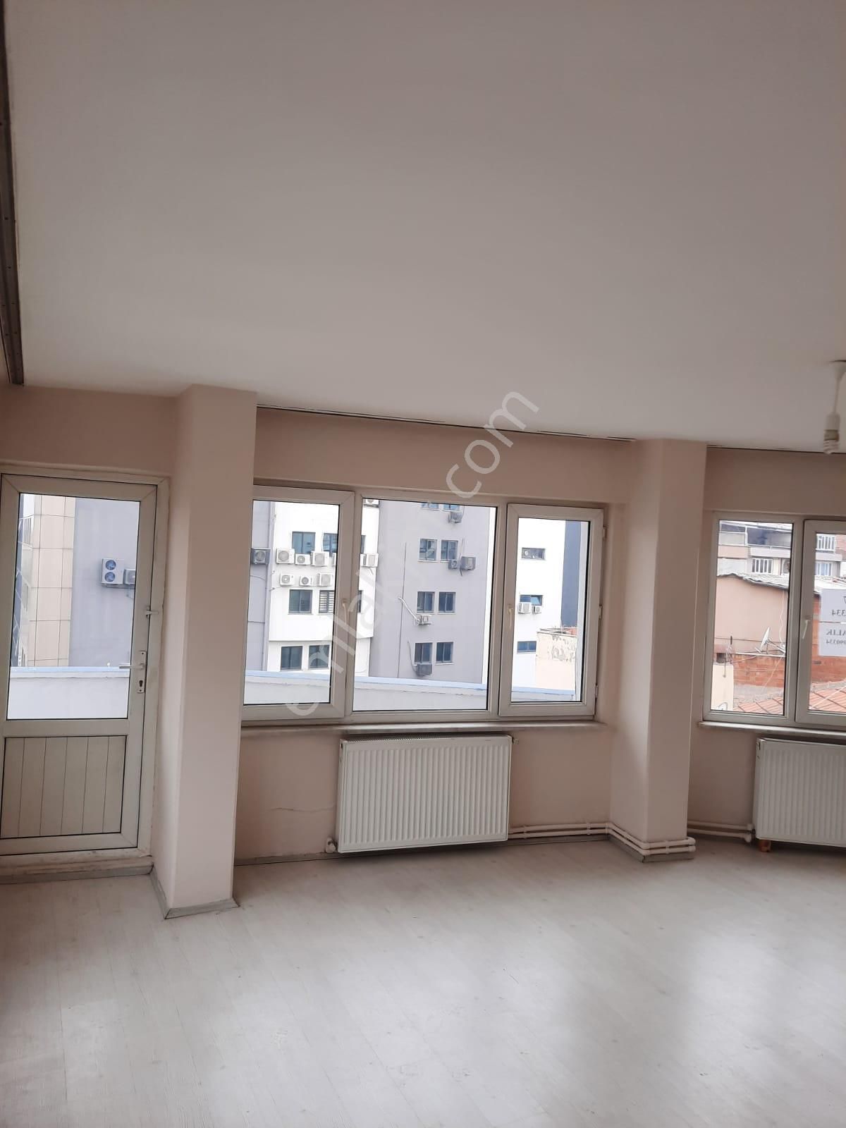 Balkesir Çarşı Merkezde Kiralık 2+1 Daire - Görsel 4