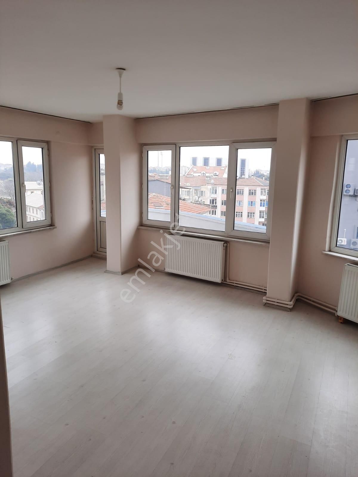 Balkesir Çarşı Merkezde Kiralık 2+1 Daire - Görsel 3
