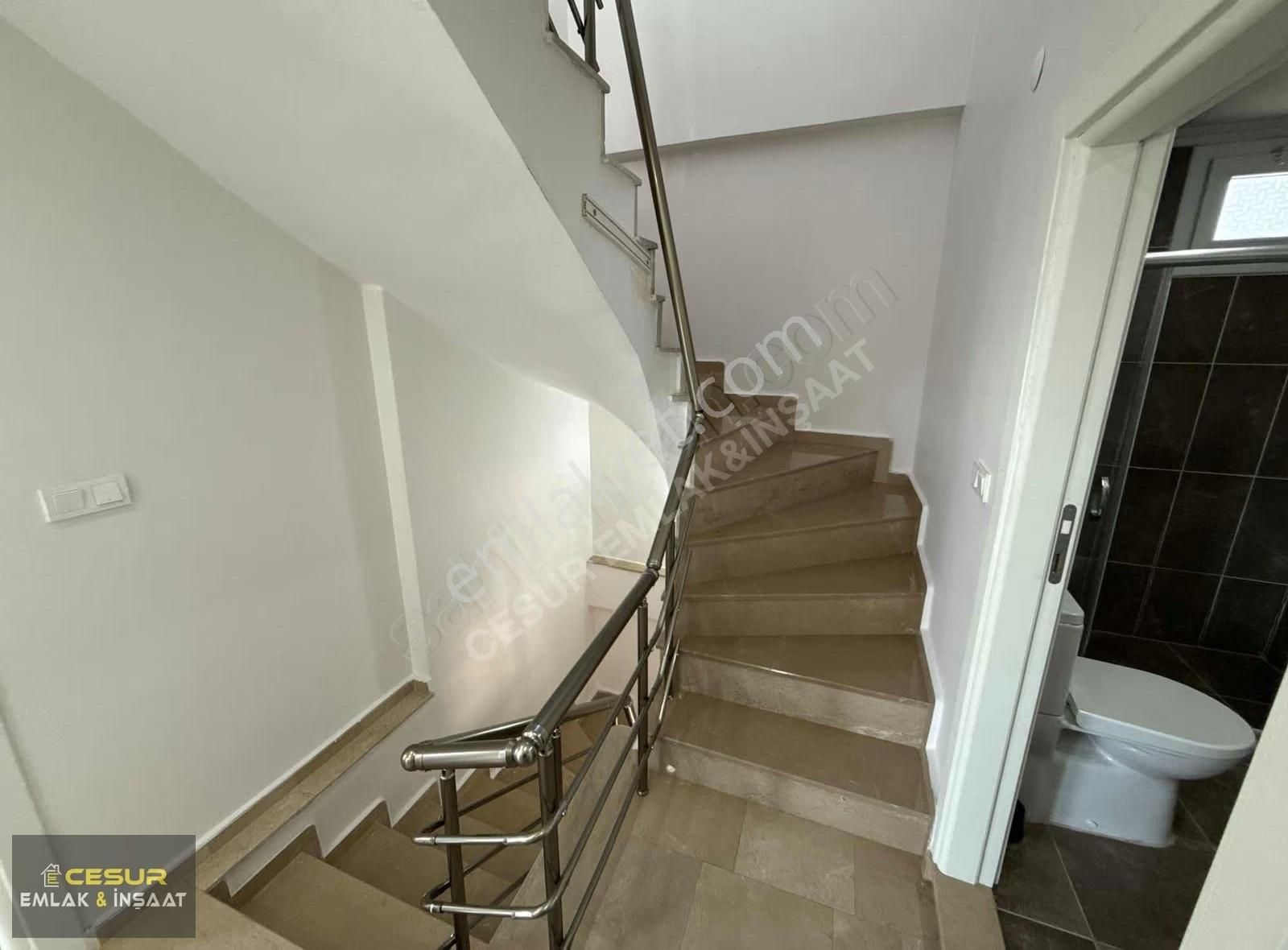 İzmir Dikili Palmiye Sitesinde Satılık Ultra Lüks 5+1 Villa - Görsel 4