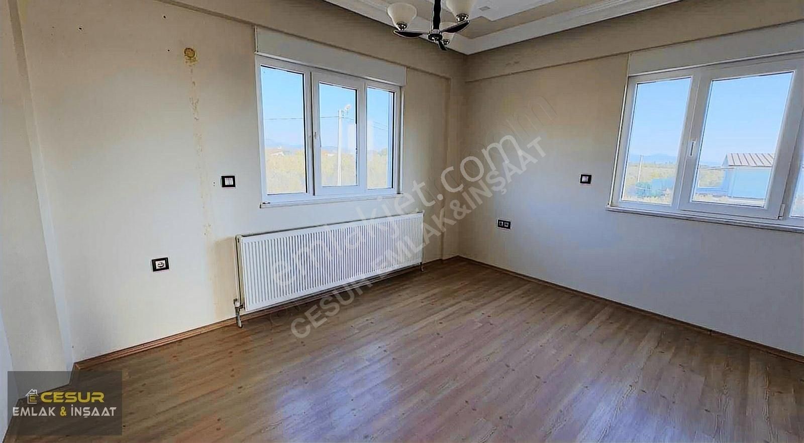 Dikili Bahçelide Ana Yola Sıfır Dubleks Konut Ve Tarla - Görsel 29