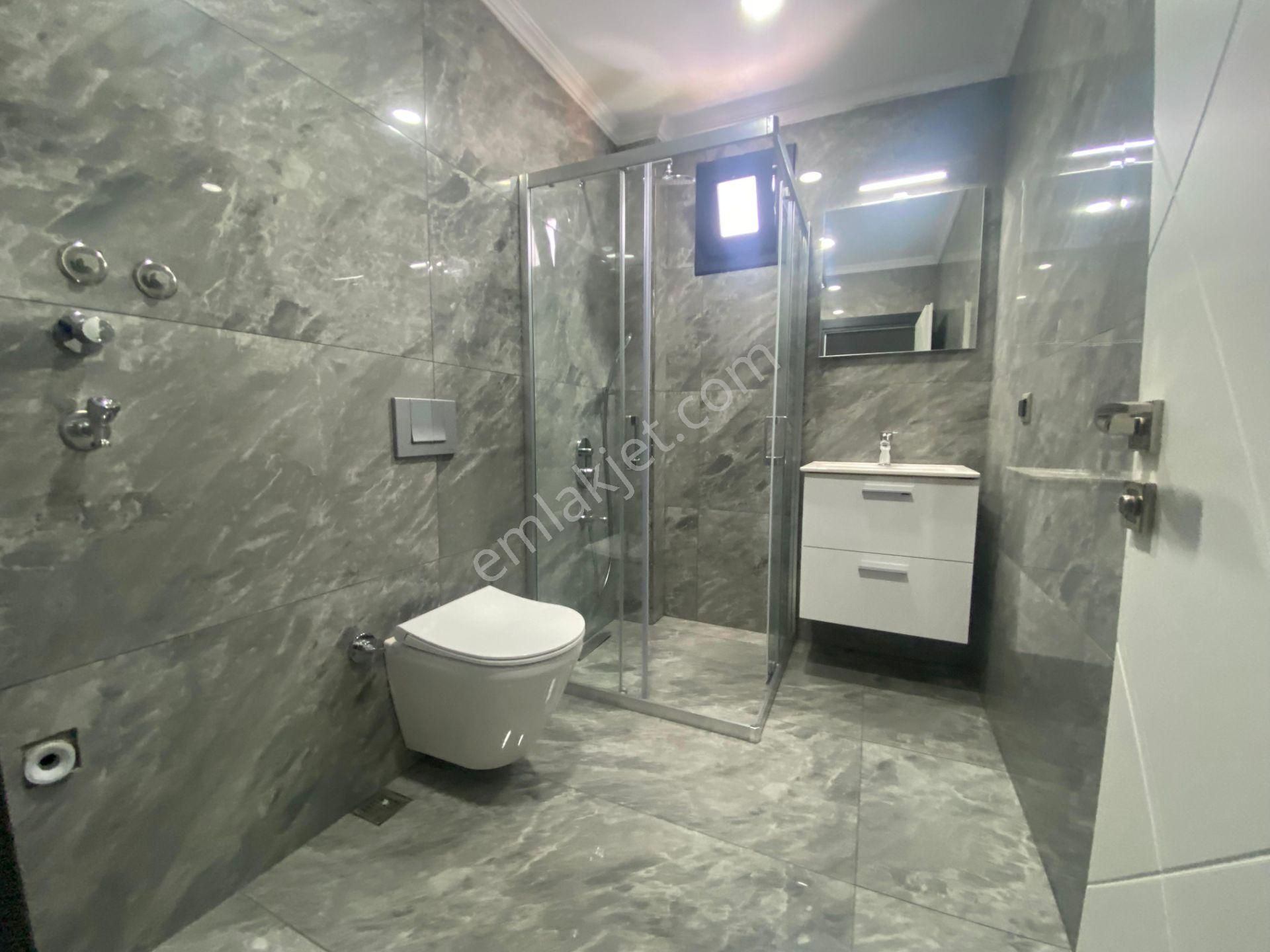 Hisar Mahallesi'nde Havuzlu Site İçinde 3+1 Sıfır Dubleks Villa - Görsel 19