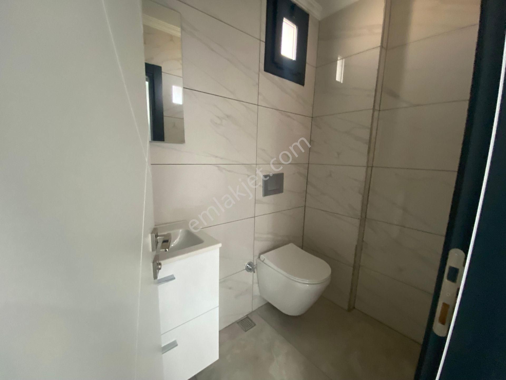 Hisar Mahallesi'nde Havuzlu Site İçinde 3+1 Sıfır Dubleks Villa - Görsel 28