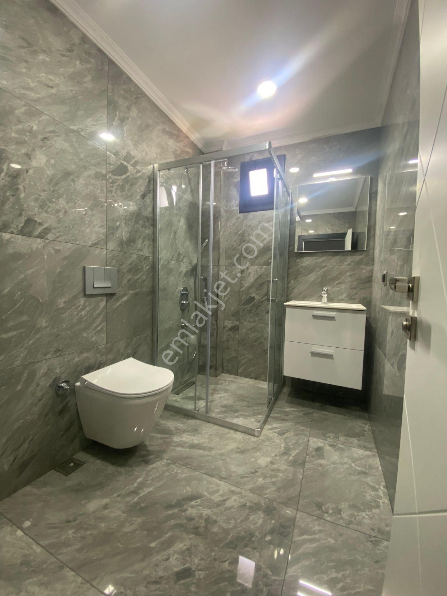 Hisar Mahallesi'nde Havuzlu Site İçinde 3+1 Sıfır Dubleks Villa - Görsel 21