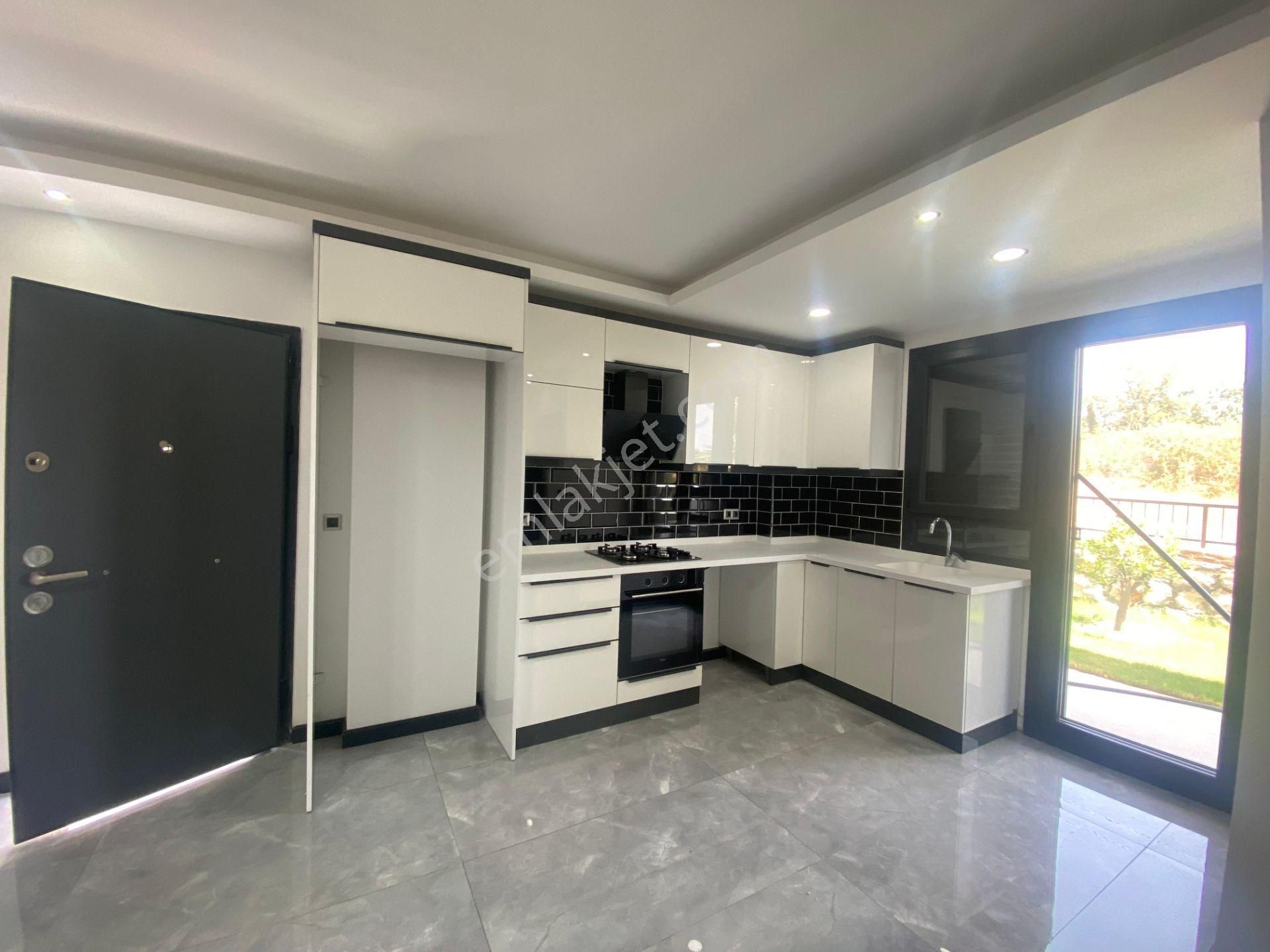 Hisar Mahallesi'nde Havuzlu Site İçinde 3+1 Sıfır Dubleks Villa - Görsel 12