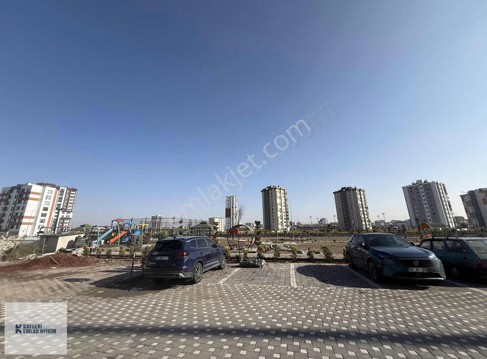 Emlak Ofisimden Zümrüt Mah. Site İçerisinde 4+1 Lüks Daire - Görsel 10