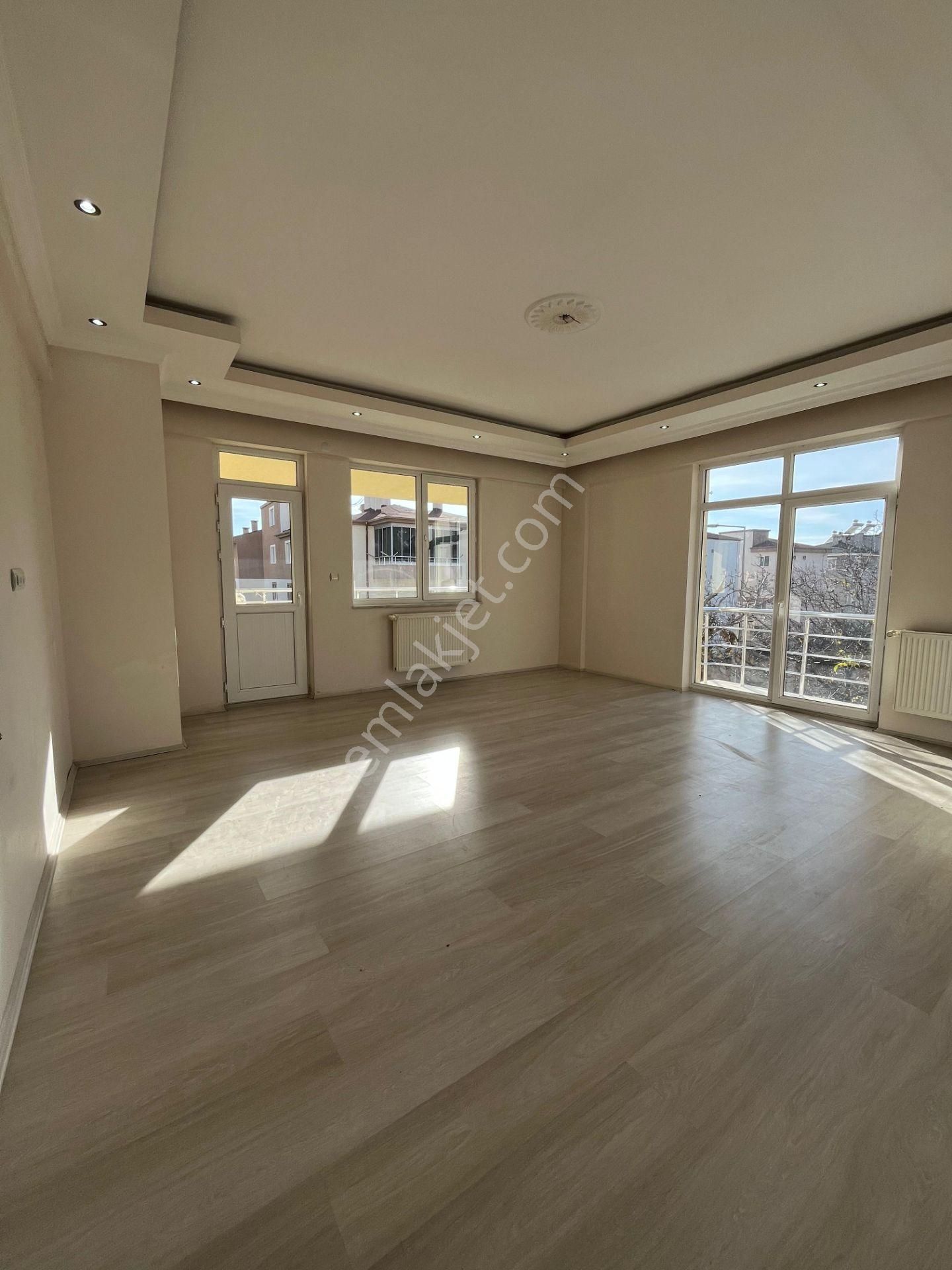 Öz Gaye Emlaktan Develi İbrahimağa Mahallesinde Satılık Daire