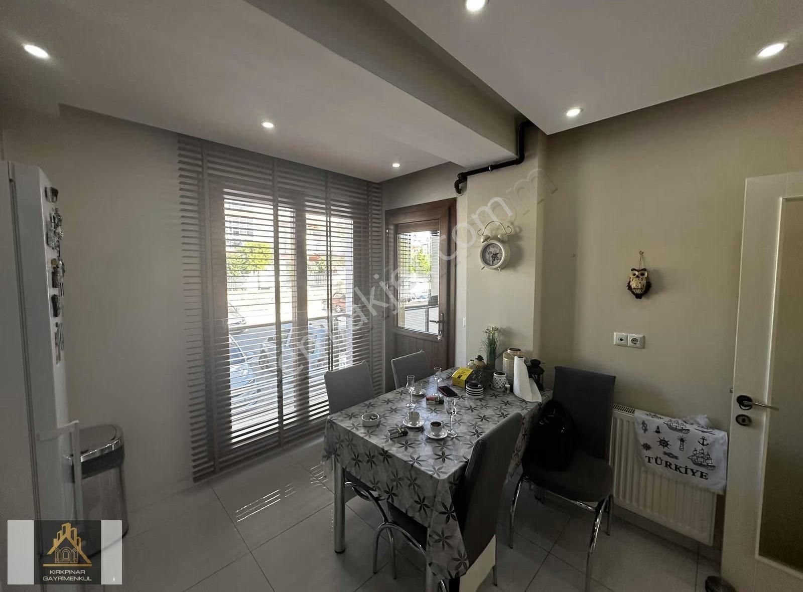 Çiğli Esentepe Mahallesinde Satılık Lüks Ferah 3+1 Daire - Görsel 5