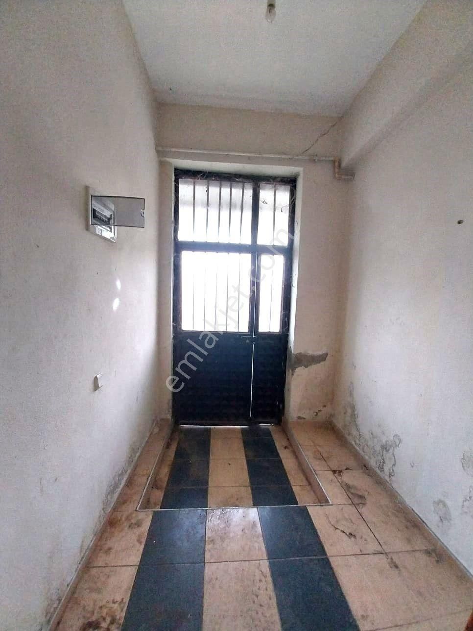 Kocaeli Gölcük Çiftlik Mahallesi Kiralık 70 M² Depo - Görsel 2