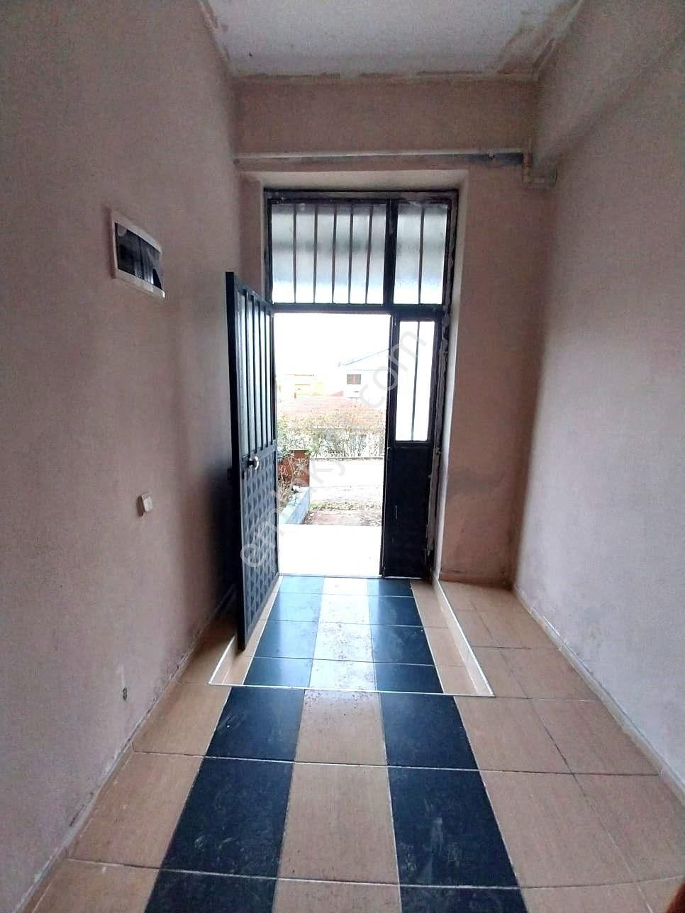 Kocaeli Gölcük Çiftlik Mahallesi Kiralık 70 M² Depo - Görsel 5