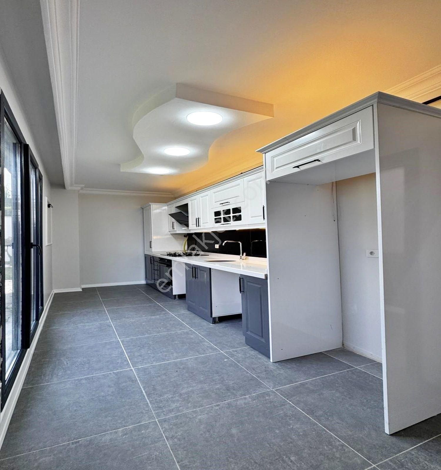 Beylikdüzü Kavaklı Mah.3+1 Düz Giriş Sıfır Bina 4.950.000 Tl - Görsel 2