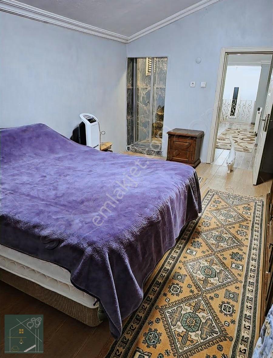 Şükran Gayrimenkul'den Arifiyede Satılık Garajlı Villa Ve Dükkan - Görsel 3
