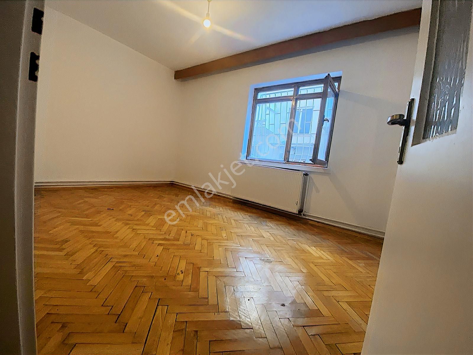 Kuttaş'tan Y.giriş İçi Yapılı 3+1 Arka 110 M2 Metro Karşısı Kom - Görsel 17