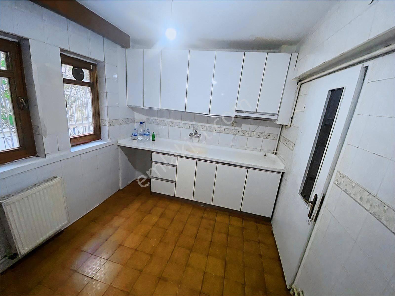 Kuttaş'tan Y.giriş İçi Yapılı 3+1 Arka 110 M2 Metro Karşısı Kom - Görsel 14