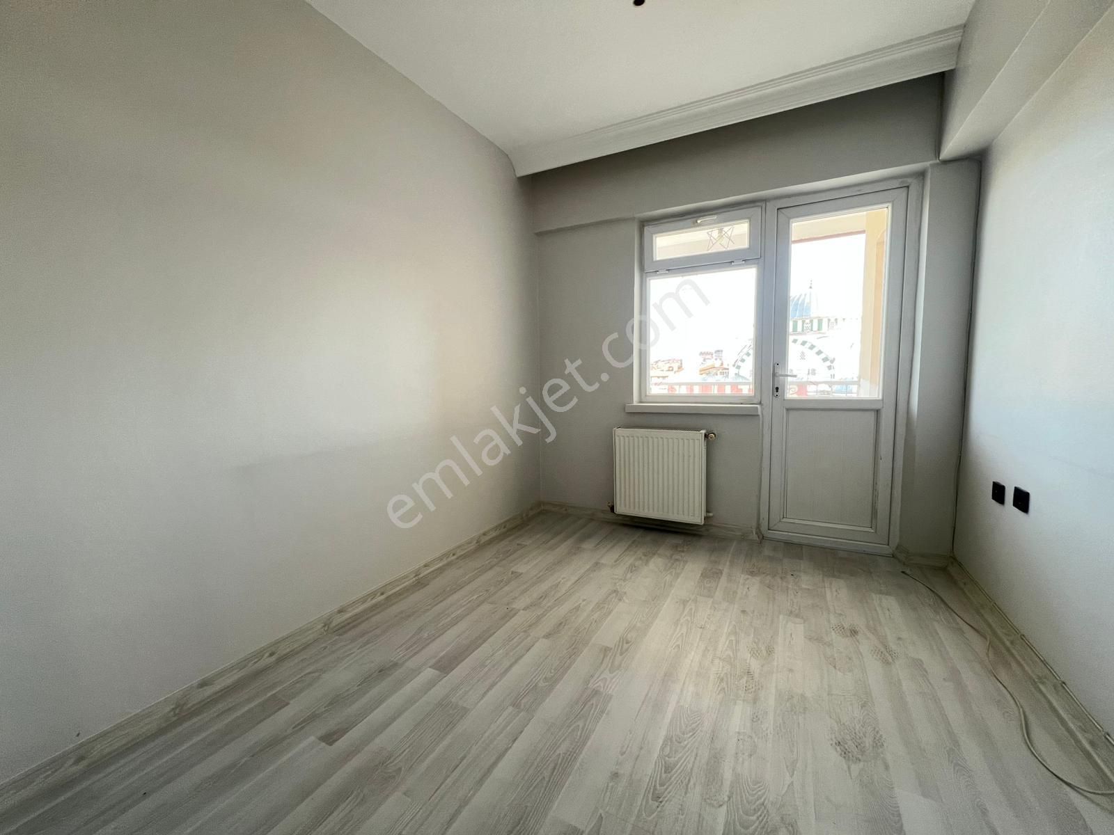 Engin Emlak'tan Hicret Cami Yanın'da 3+1 Masrafsız Daire - Görsel 9