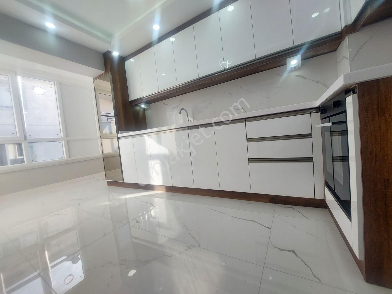 Elvan Mah Satılık 3+1 Yht Yakını Full Yapılı Ön Cephe Daire - Görsel 3