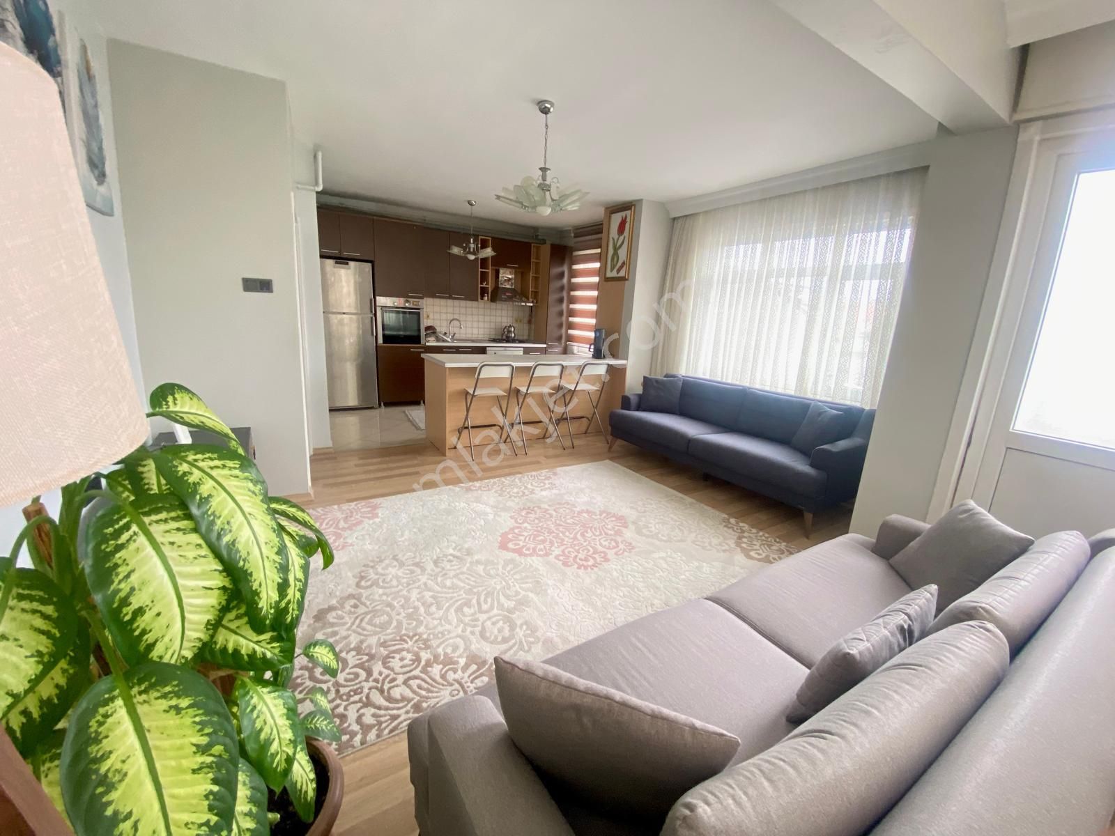 Köşe Başında, Boş Ve Ferah Daire Bağcılar Kemalpaşa Mahallesi - Görsel 2