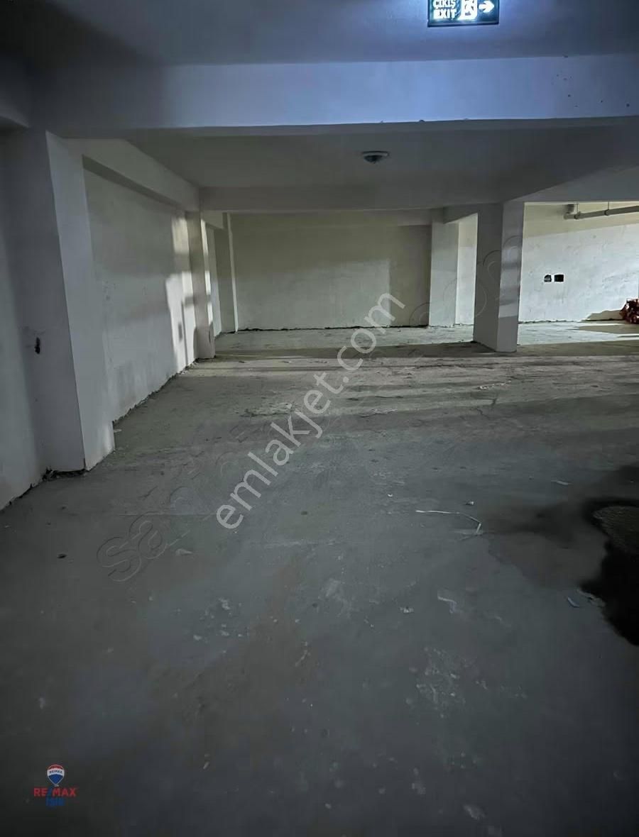 Sultanbeylı Merkezde Beşıncı Katta 2 + 1 Acıl Satılık Araka - Görsel 9