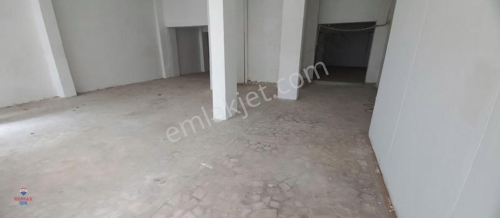 Önüne Araç Yanaşır 250 M² Tek Parça Yedpa'ya Yakın Düz Giriş - Görsel 22