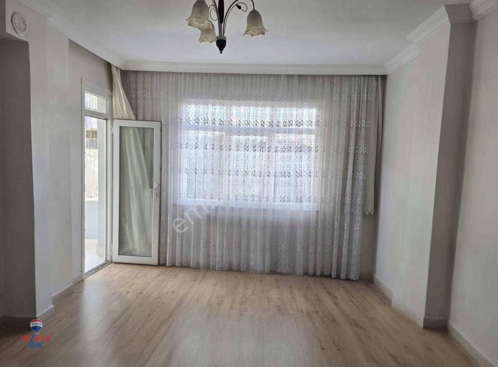 Sultanbeyli De 100m2 Geniş Bakımlı Ev 2+1 - Görsel 8