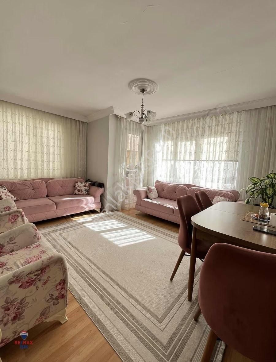 Çekmeköy Mimar Sinan Mahallesinde Satılık 2+1 Daire - Görsel 3