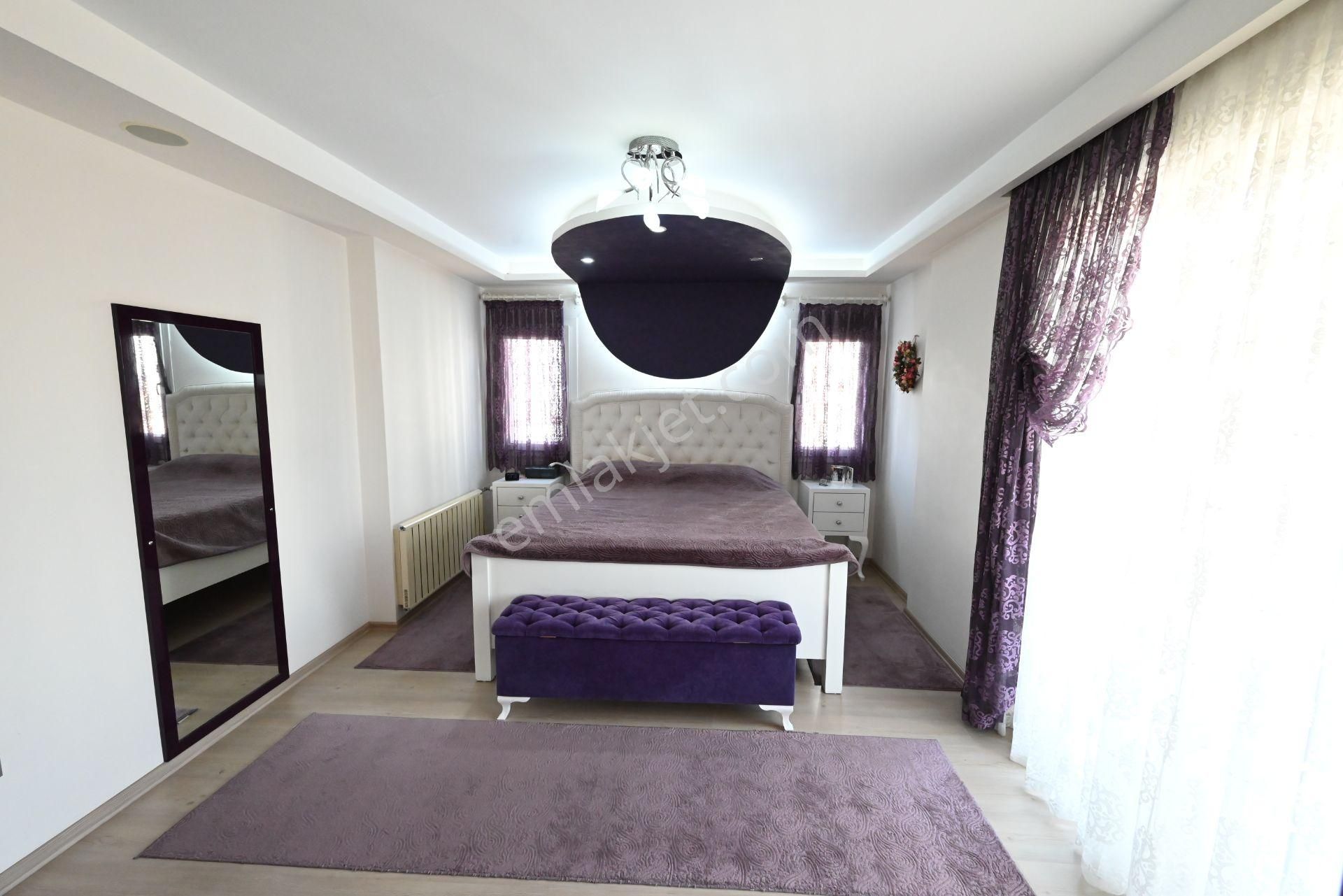 Üstünkent Emlak'tan Site İçi 3+1 Bağımsız Mutfak D.gazlı Havuzlu - Görsel 17