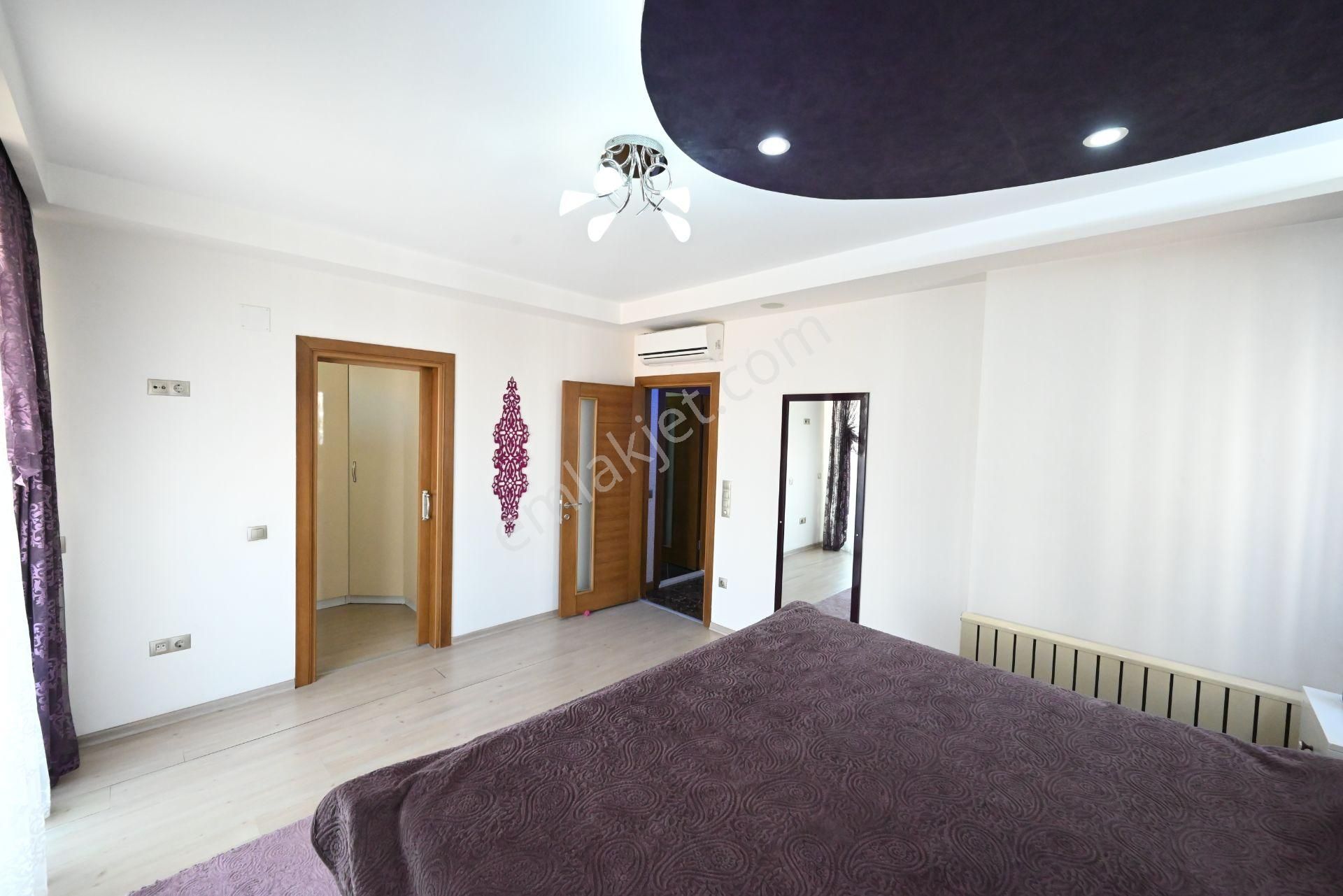 Üstünkent Emlak'tan Site İçi 3+1 Bağımsız Mutfak D.gazlı Havuzlu - Görsel 16