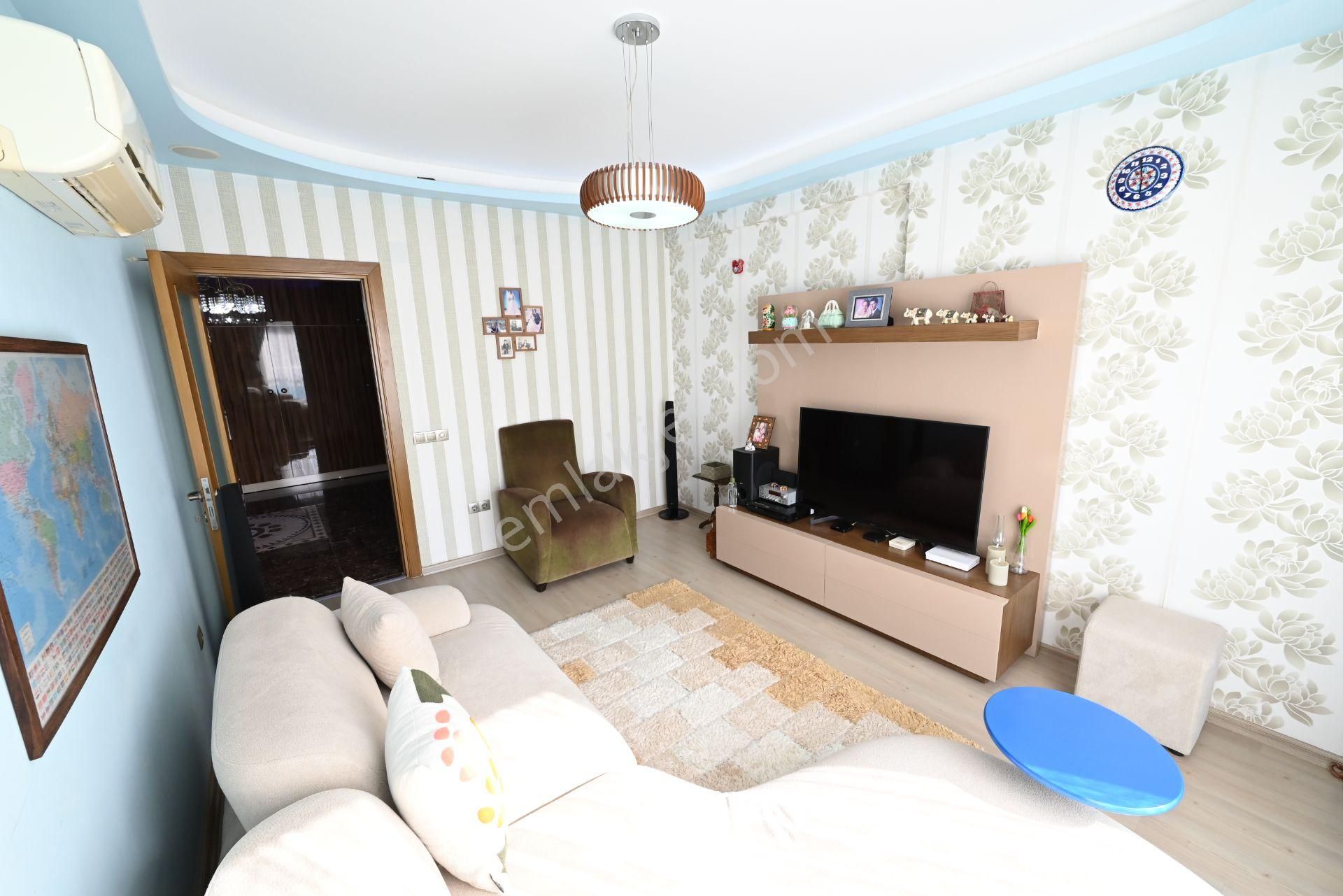 Üstünkent Emlak'tan Site İçi 3+1 Bağımsız Mutfak D.gazlı Havuzlu - Görsel 11