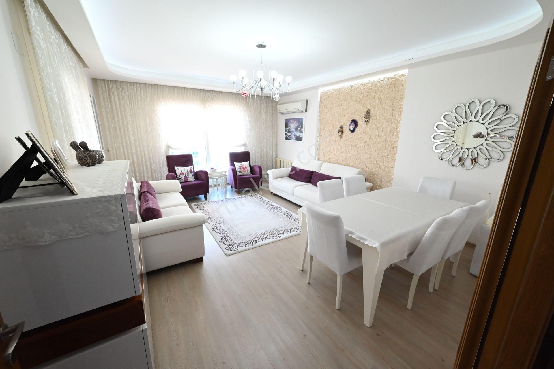 Üstünkent Emlak'tan Site İçi 3+1 Bağımsız Mutfak D.gazlı Havuzlu - Görsel 3