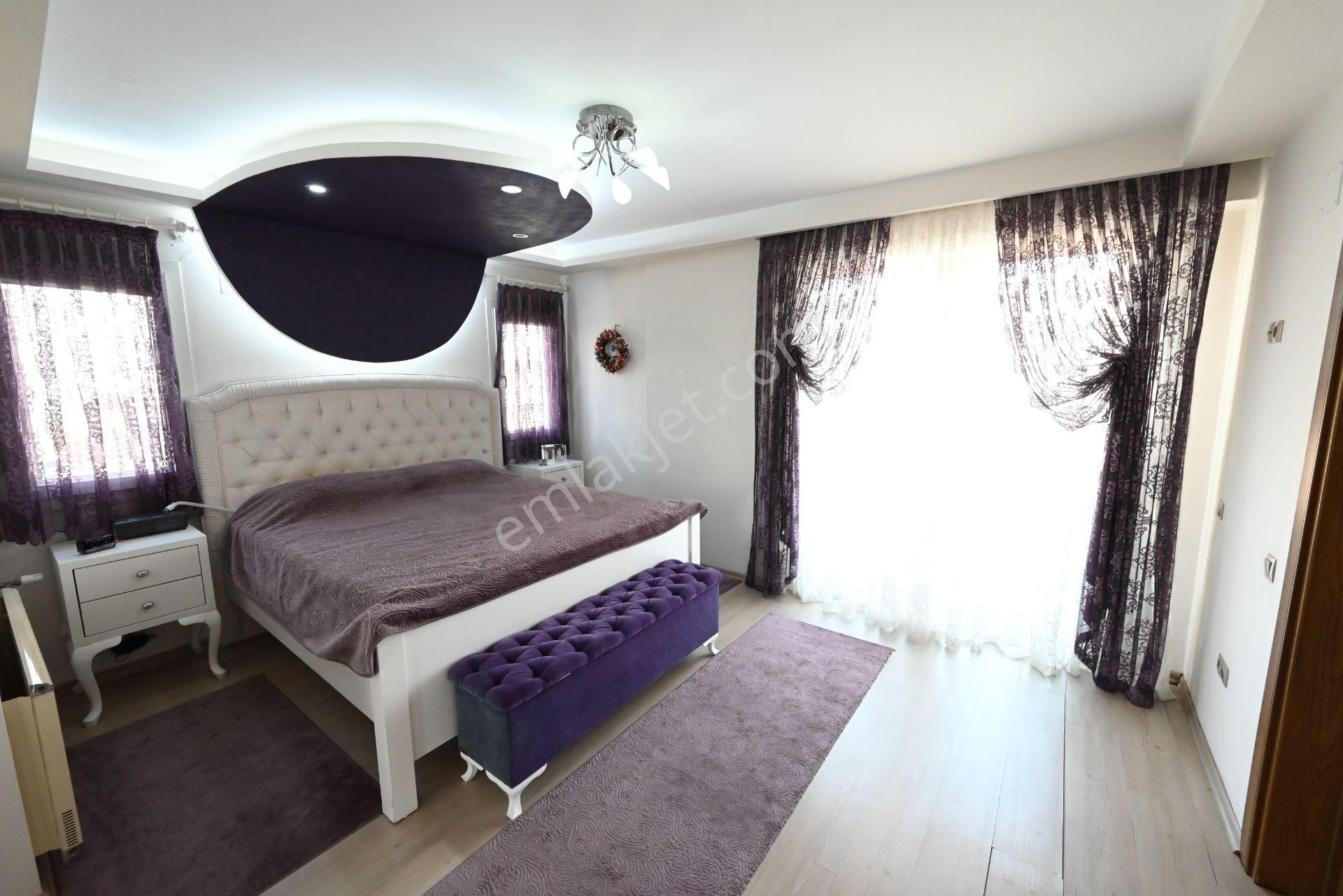 Üstünkent Emlak'tan Site İçi 3+1 Bağımsız Mutfak D.gazlı Havuzlu - Görsel 14