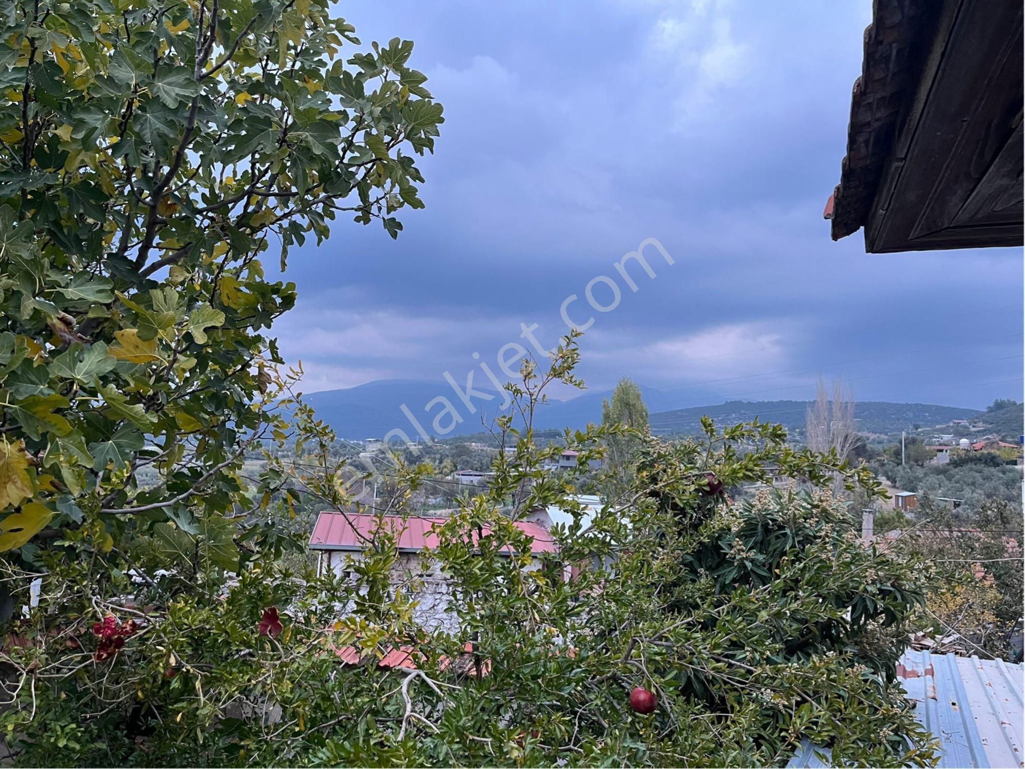Satılık Taş Köy Evi - Görsel 3