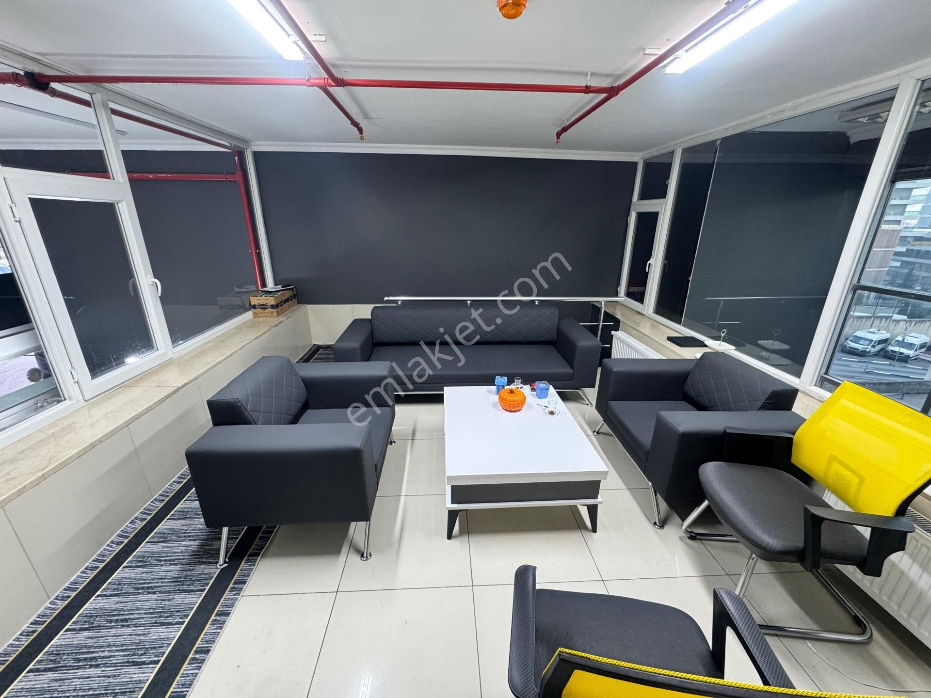 İstoç Oto Ticaret Merkezinde N Blok Merkezi Konum Satılık Dükkan - Görsel 21