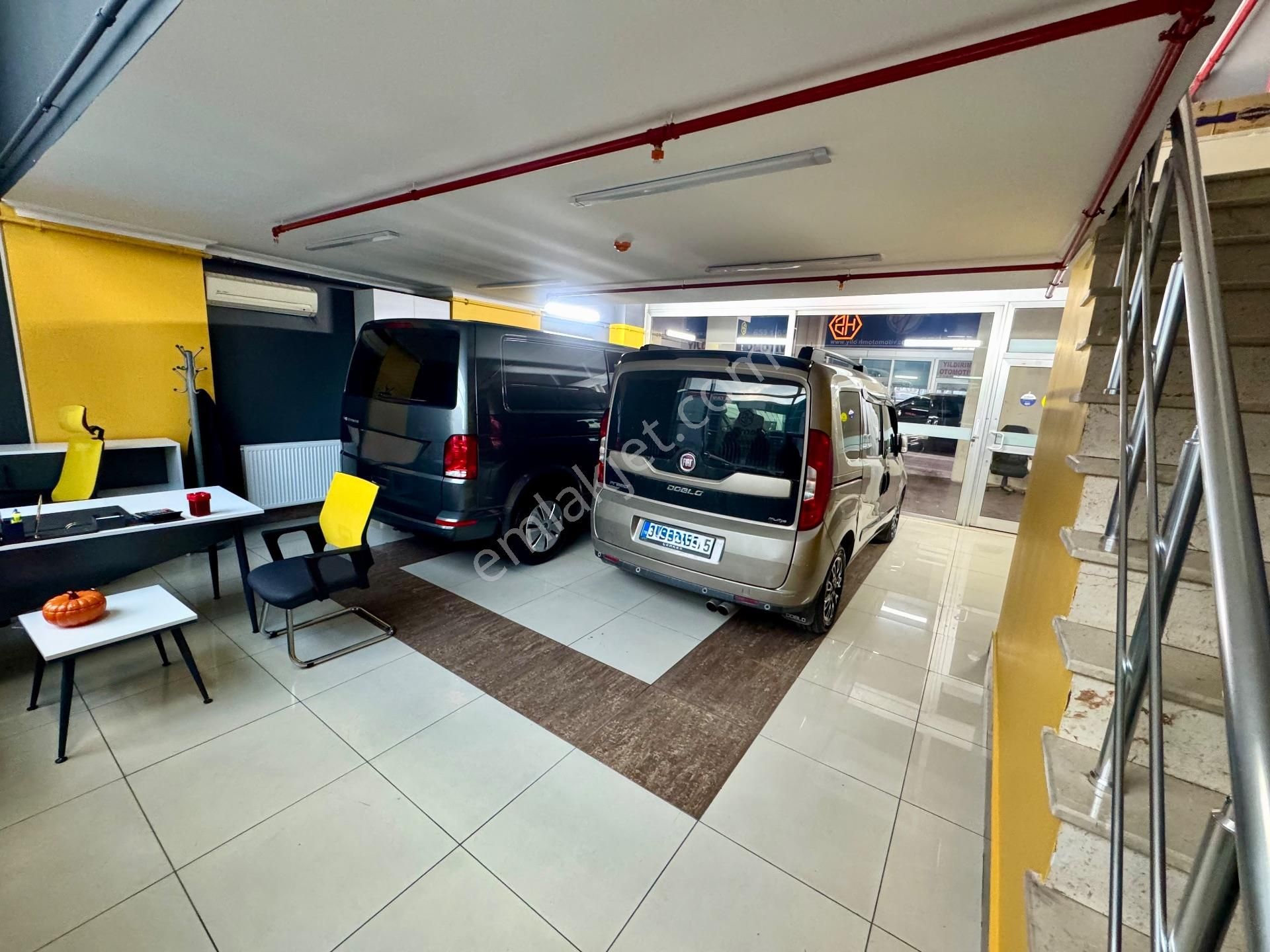 İstoç Oto Ticaret Merkezinde N Blok Merkezi Konum Satılık Dükkan - Görsel 20