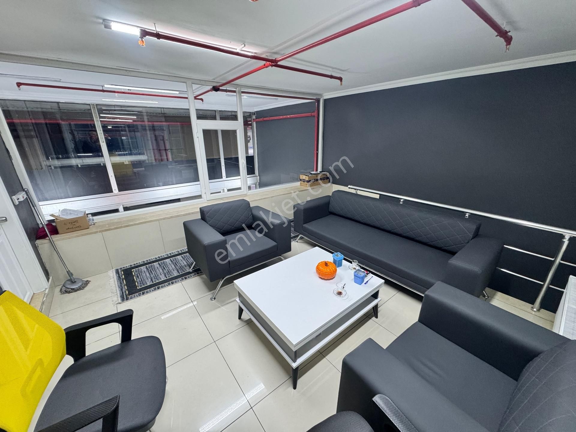 İstoç Oto Ticaret Merkezinde N Blok Merkezi Konum Satılık Dükkan - Görsel 22