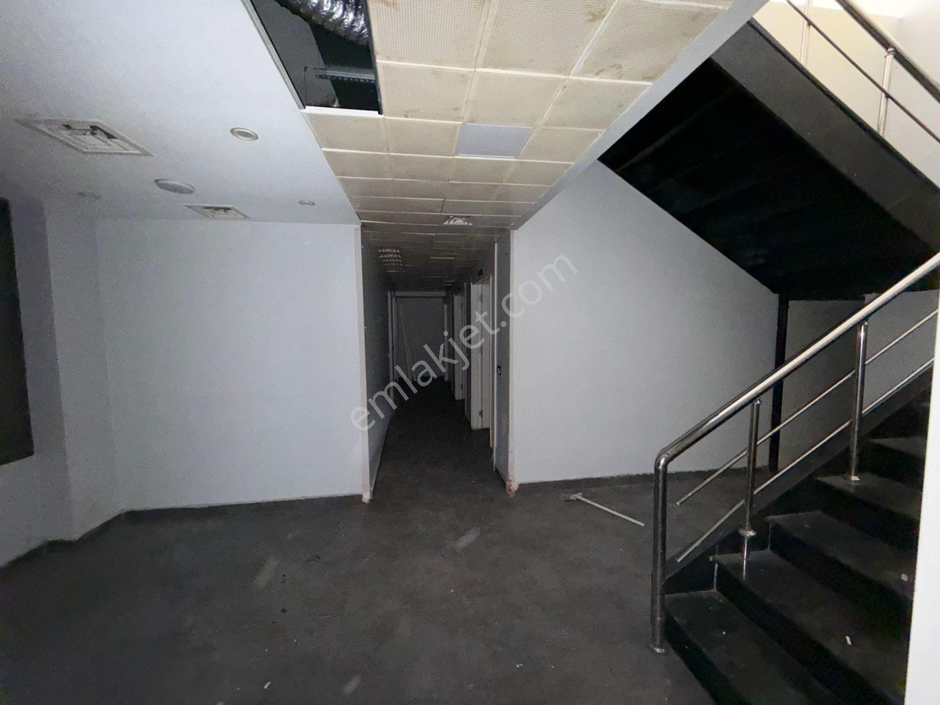 Toros Caddesinde 220 M2 Zemim+bodrum İskanlı Kiralık İşyeri - Görsel 9