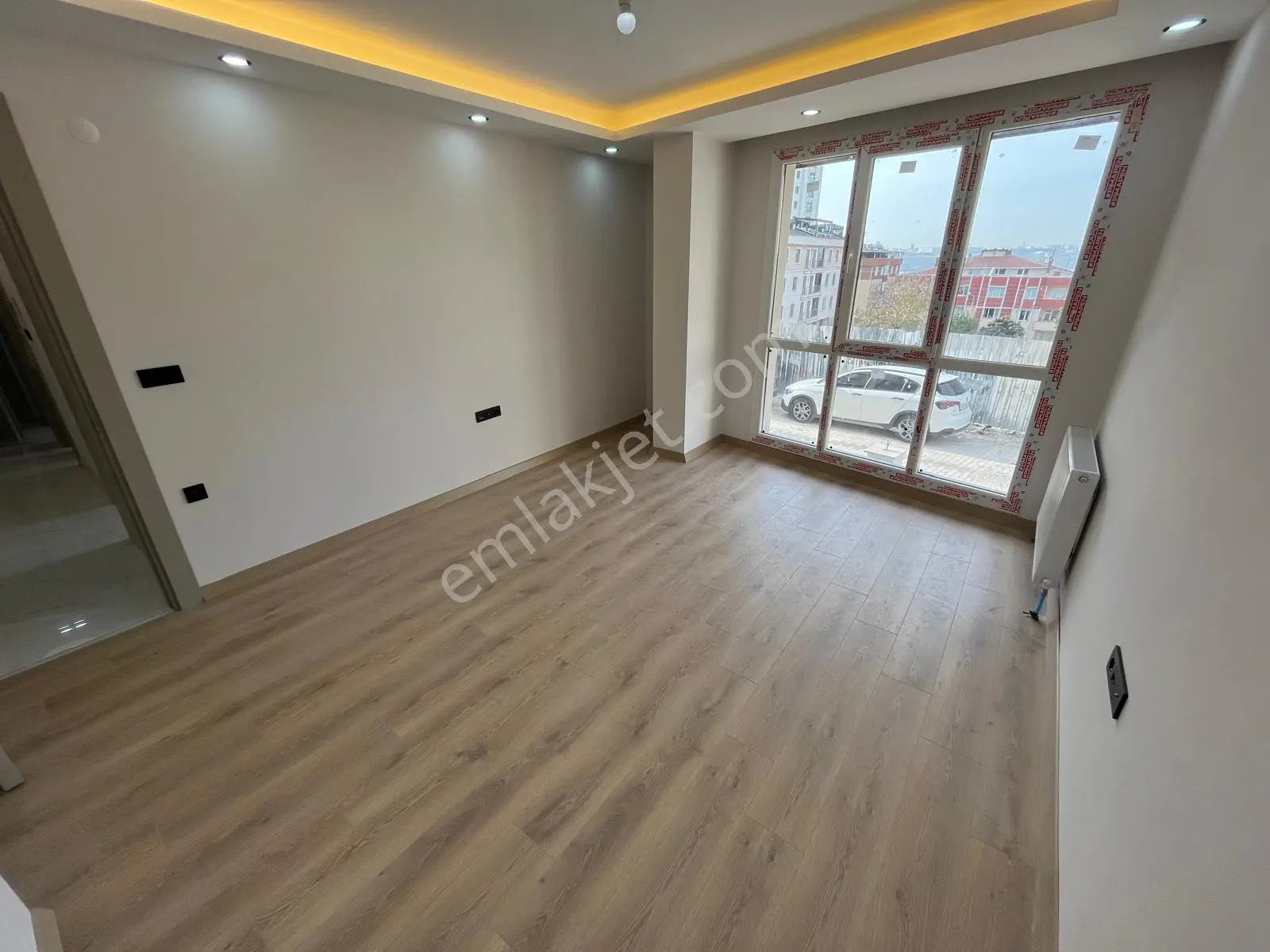 Has Seba'dan Cumhuriyetde 2+1 95m2 Göl Manzaralı Lüx Satılık Arakat Daire - Görsel 3