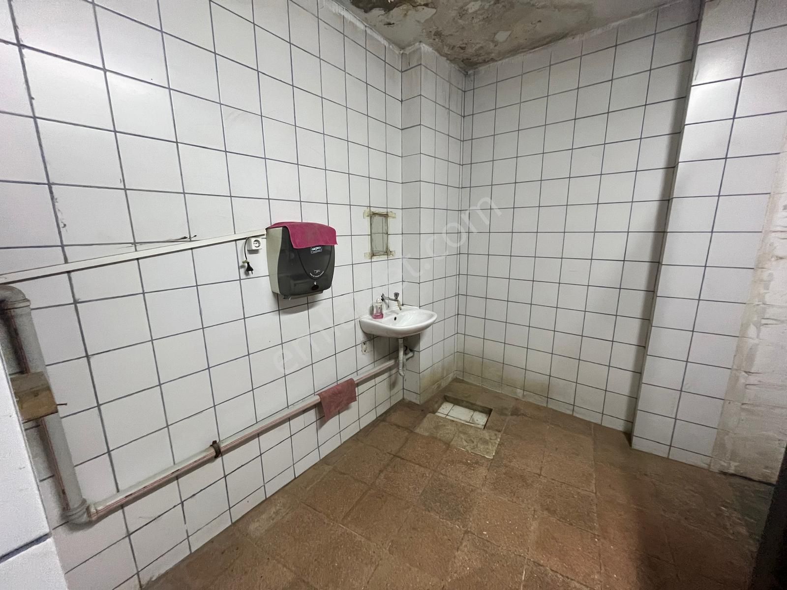 Trabzon'da Satılık Komple Ticari Bina - Görsel 16